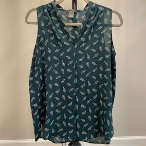 Ann Taylor V-Neck Sleeveless Blouse